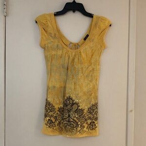 FANG Buttercup Yellow Embellished Women’s Scoop Neck Top! Keyhole tie back! M